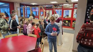 27e861ea-bb59-4983-aff9-b15841622f3f