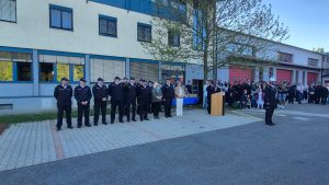 2b395905-faa4-494b-9585-b5704c727670