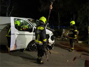 60c1f7d9-9235-463b-a125-eda24120c492