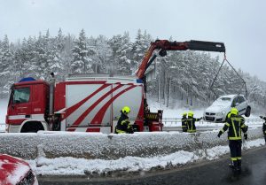 b3f2d512-7729-4c5c-bc31-b0d923e80f55